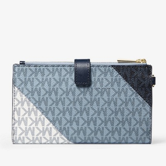 ⚠️LAST 1⚠️ Michael Kors Adele Logo Wristlet Wallet - Picture 5 of 6